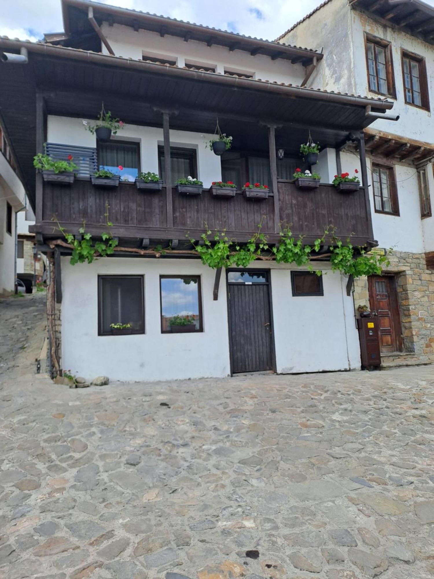 Guest House Lazara Veliko Tarnovo Buitenkant foto